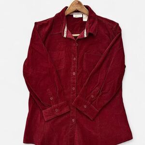 Lee Women's Red and Burgundy Shirt